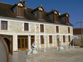 Гостиница Le Manoir des Chapelles  Венуа